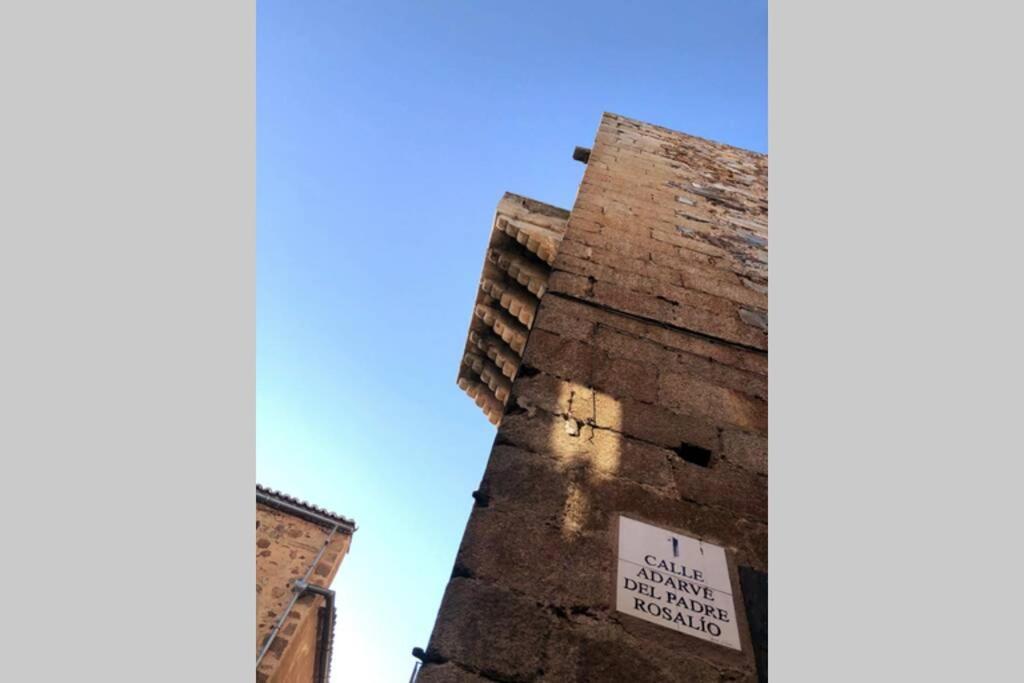 El Escondite De La Muralla Caceres Exterior photo